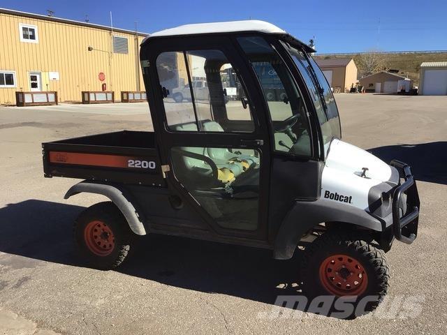Bobcat 2200 Komunālās mašīnas