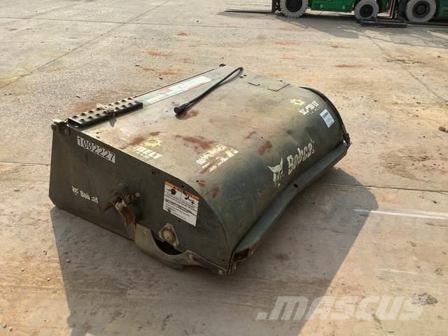 Bobcat 6707144 Ielu tīrīšanas mašīnas