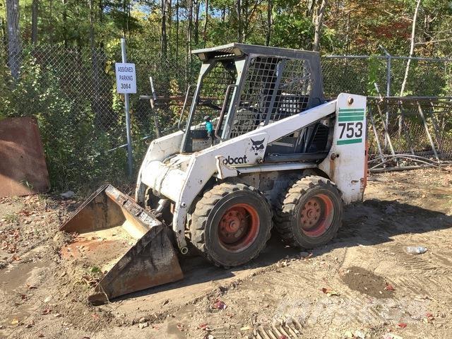 Bobcat 753 Lietoti riteņu kompaktiekrāvēji