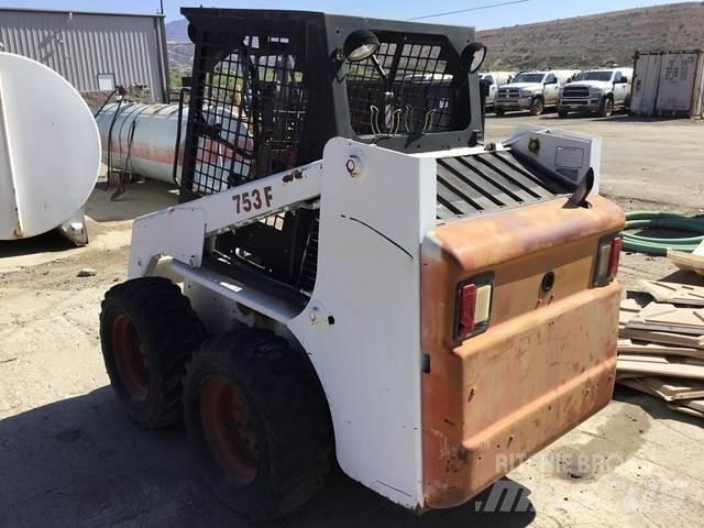 Bobcat 753F Lietoti riteņu kompaktiekrāvēji