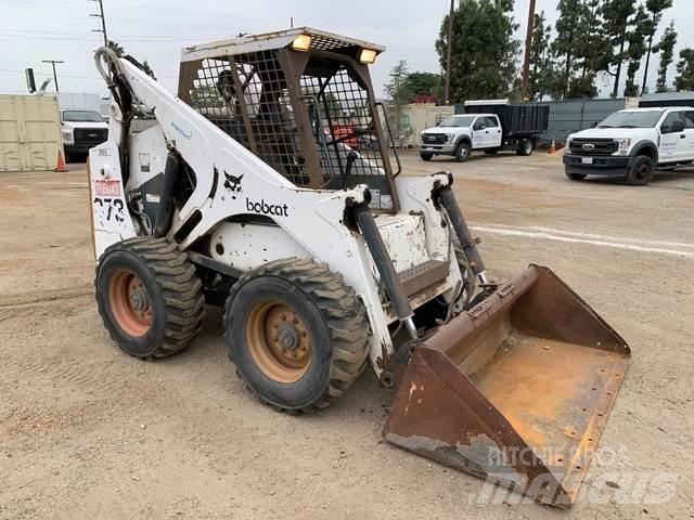 Bobcat 873 Lietoti riteņu kompaktiekrāvēji