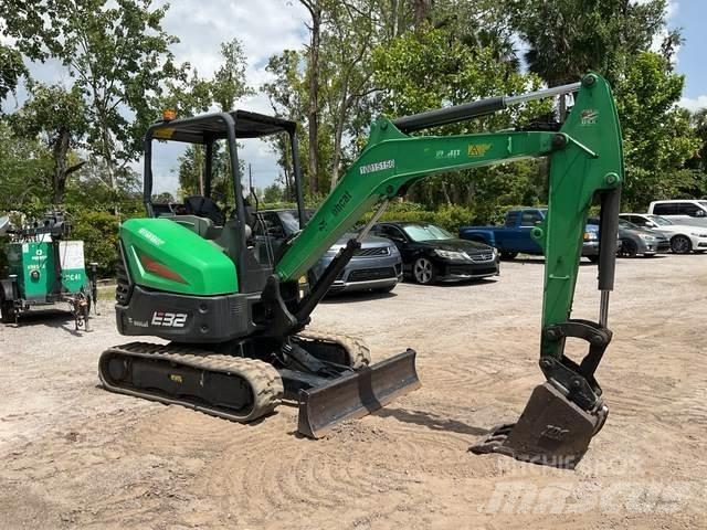 Bobcat E32I Kāpurķēžu ekskavatori