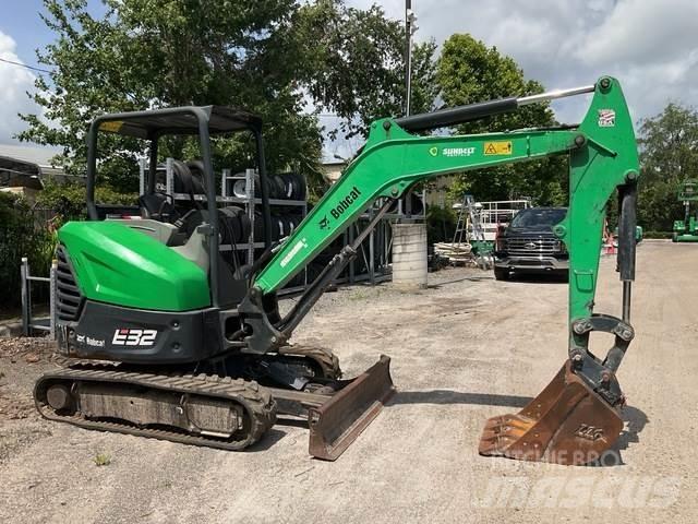 Bobcat E32I Kāpurķēžu ekskavatori