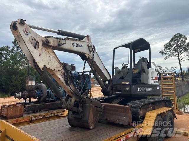 Bobcat E50 Kāpurķēžu ekskavatori