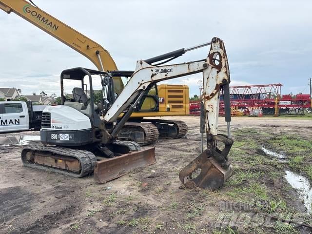 Bobcat E50 Kāpurķēžu ekskavatori
