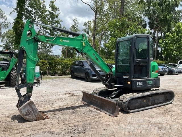 Bobcat E50 Kāpurķēžu ekskavatori