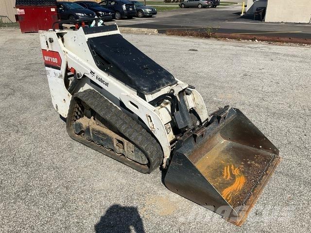 Bobcat MT100 Lietoti riteņu kompaktiekrāvēji