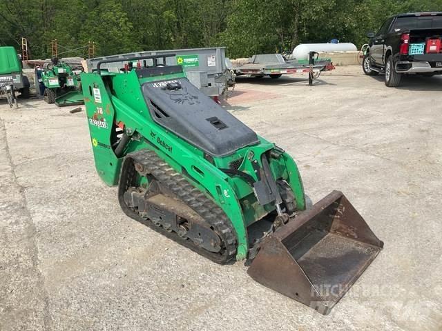 Bobcat MT85 Lietoti riteņu kompaktiekrāvēji