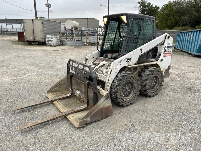 Bobcat S130 Lietoti riteņu kompaktiekrāvēji