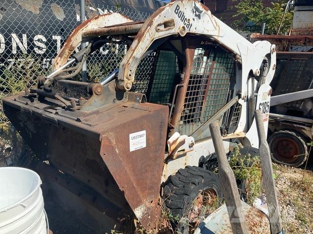 Bobcat S185 Lietoti riteņu kompaktiekrāvēji