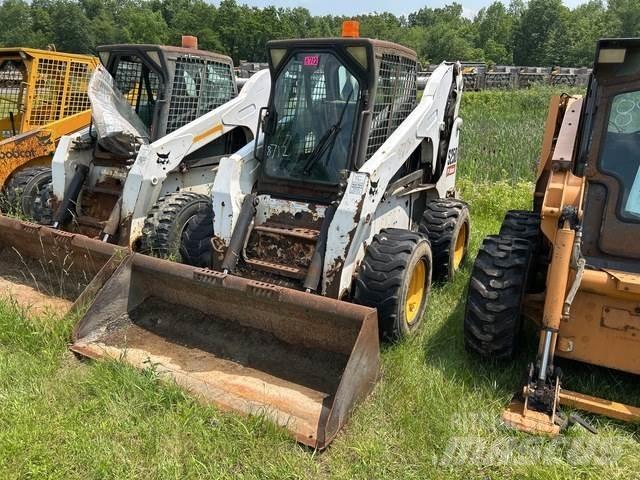 Bobcat S250 Lietoti riteņu kompaktiekrāvēji