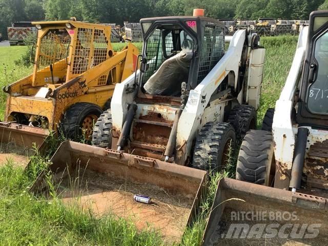 Bobcat S250 Lietoti riteņu kompaktiekrāvēji