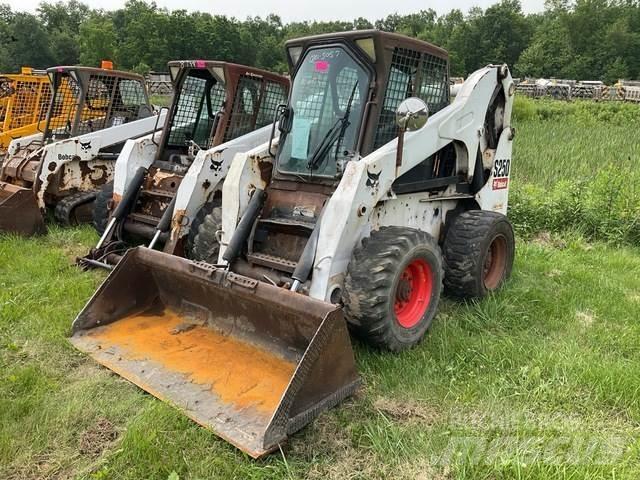 Bobcat S250 Lietoti riteņu kompaktiekrāvēji