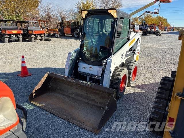 Bobcat S450 Lietoti riteņu kompaktiekrāvēji