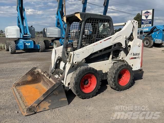 Bobcat S530 Lietoti riteņu kompaktiekrāvēji
