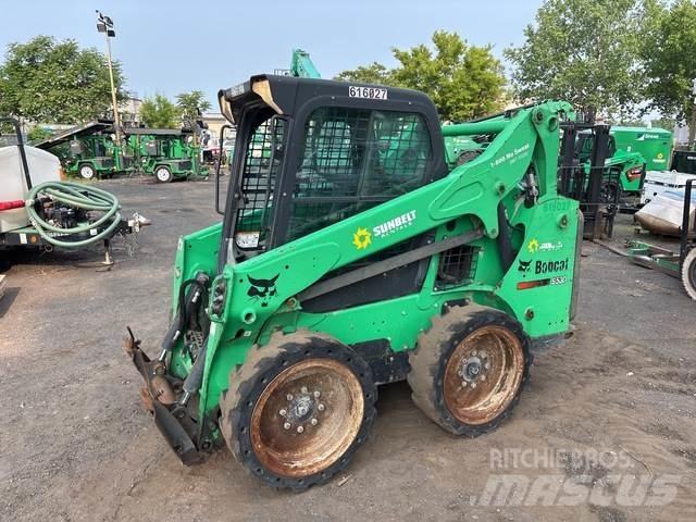 Bobcat S530 Lietoti riteņu kompaktiekrāvēji