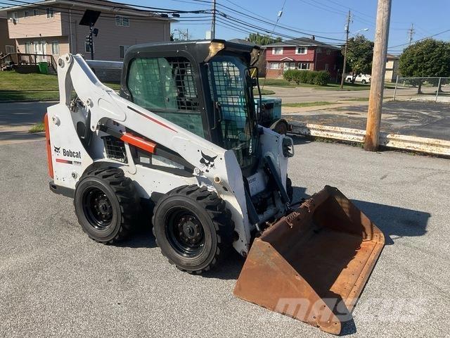 Bobcat S530 Lietoti riteņu kompaktiekrāvēji