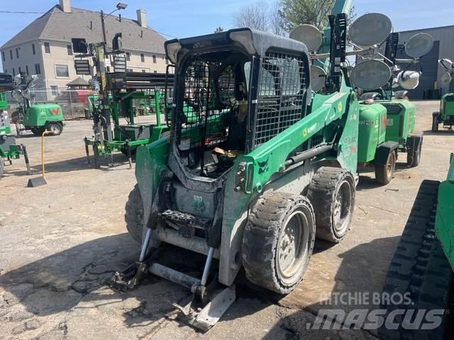 Bobcat S550 Lietoti riteņu kompaktiekrāvēji