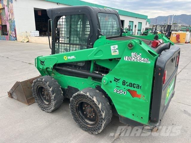 Bobcat S550 Lietoti riteņu kompaktiekrāvēji