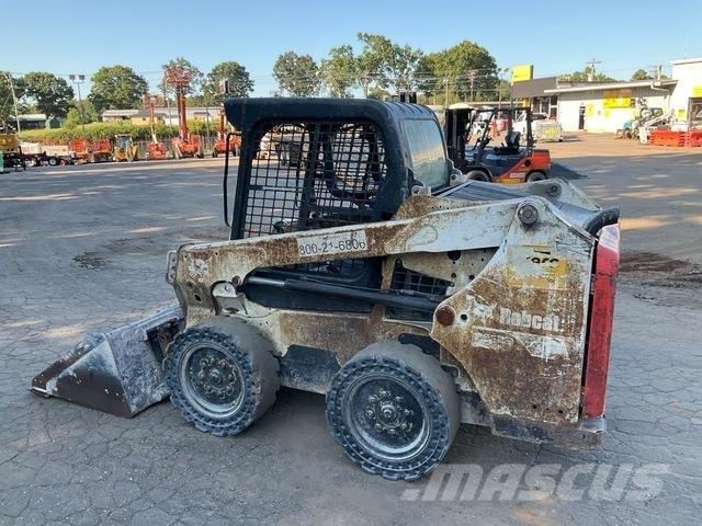 Bobcat S550 Lietoti riteņu kompaktiekrāvēji