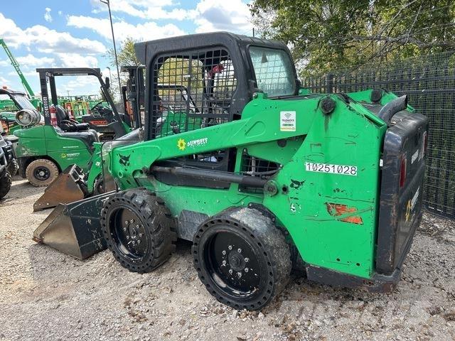 Bobcat S550 Lietoti riteņu kompaktiekrāvēji