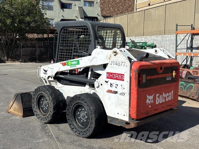 Bobcat S550 Lietoti riteņu kompaktiekrāvēji
