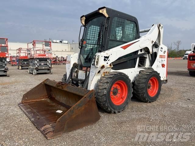 Bobcat S570 Lietoti riteņu kompaktiekrāvēji