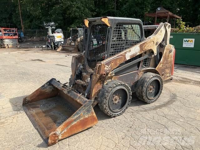 Bobcat S570 Lietoti riteņu kompaktiekrāvēji