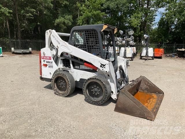 Bobcat S570 Lietoti riteņu kompaktiekrāvēji