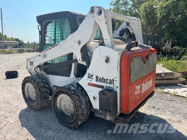 Bobcat S570 Lietoti riteņu kompaktiekrāvēji