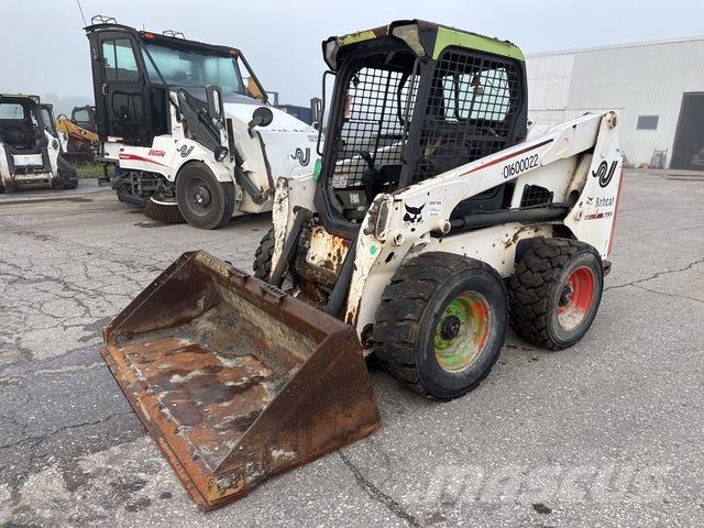 Bobcat S630 Lietoti riteņu kompaktiekrāvēji