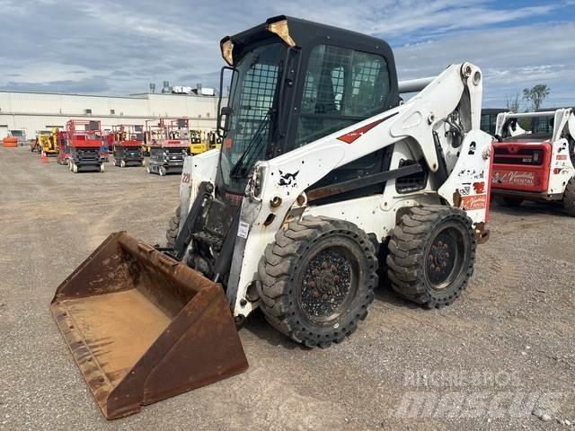 Bobcat S650 Lietoti riteņu kompaktiekrāvēji