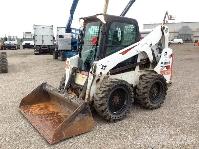 Bobcat S650 Lietoti riteņu kompaktiekrāvēji