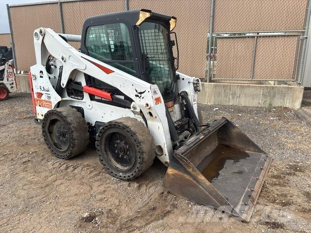 Bobcat S650 Lietoti riteņu kompaktiekrāvēji