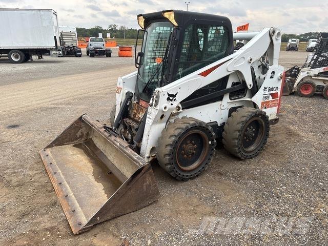 Bobcat S650 Lietoti riteņu kompaktiekrāvēji