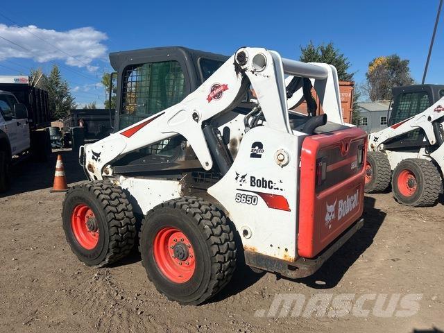 Bobcat S650 Lietoti riteņu kompaktiekrāvēji