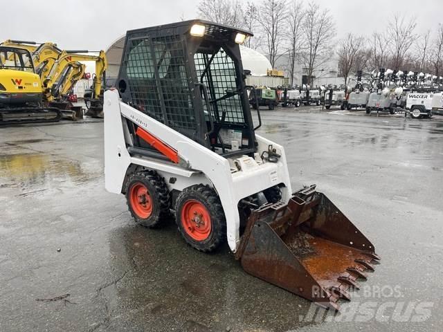 Bobcat S70 Lietoti riteņu kompaktiekrāvēji