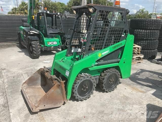 Bobcat S70 Lietoti riteņu kompaktiekrāvēji