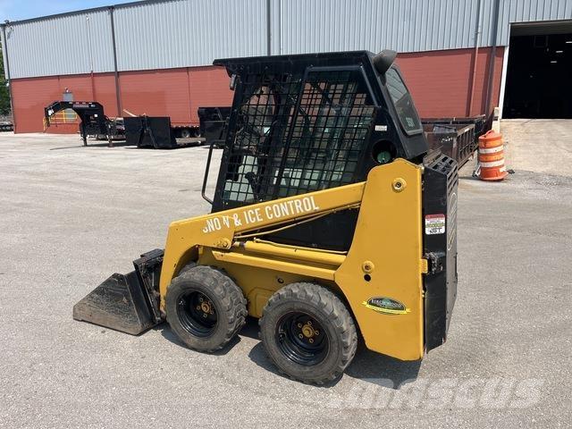 Bobcat S70 Lietoti riteņu kompaktiekrāvēji