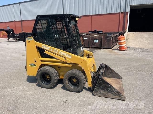 Bobcat S70 Lietoti riteņu kompaktiekrāvēji