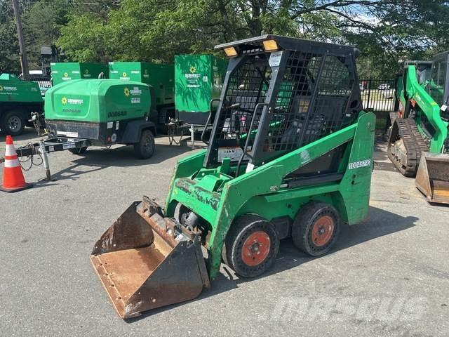 Bobcat S70 Lietoti riteņu kompaktiekrāvēji