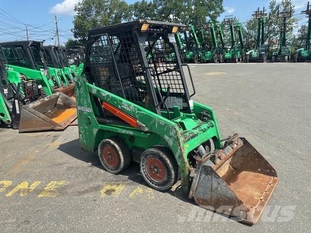 Bobcat S70 Lietoti riteņu kompaktiekrāvēji