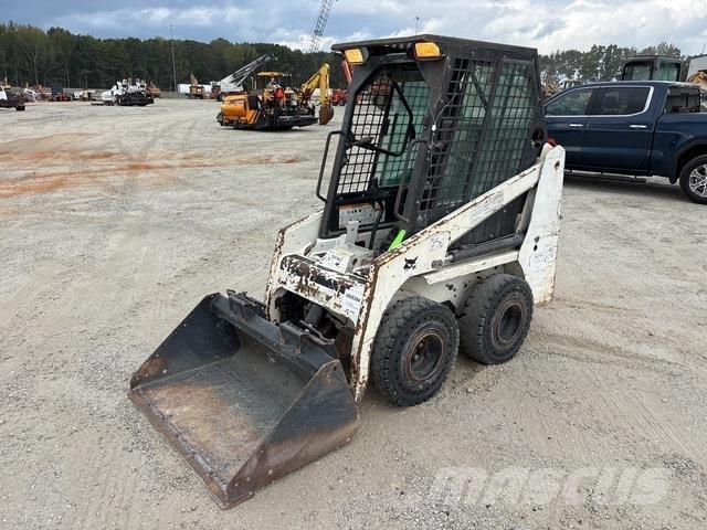 Bobcat S70 Lietoti riteņu kompaktiekrāvēji