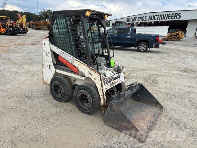 Bobcat S70 Lietoti riteņu kompaktiekrāvēji