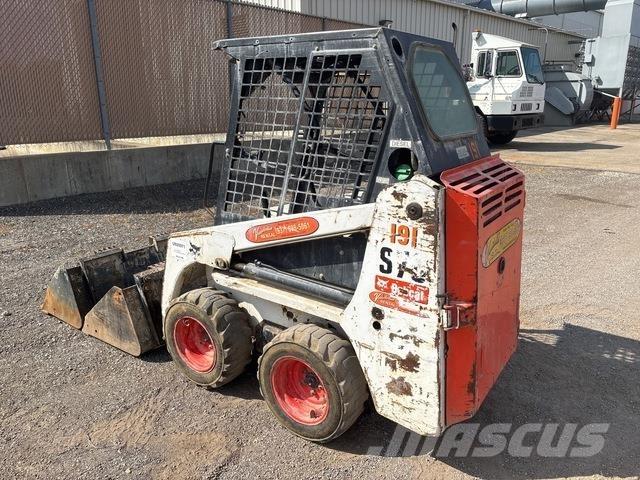 Bobcat S70 Lietoti riteņu kompaktiekrāvēji