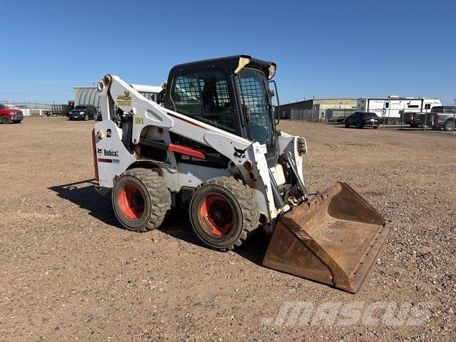 Bobcat S750 Lietoti riteņu kompaktiekrāvēji