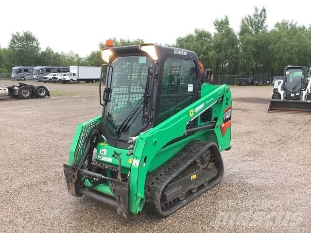 Bobcat T450 Lietoti riteņu kompaktiekrāvēji