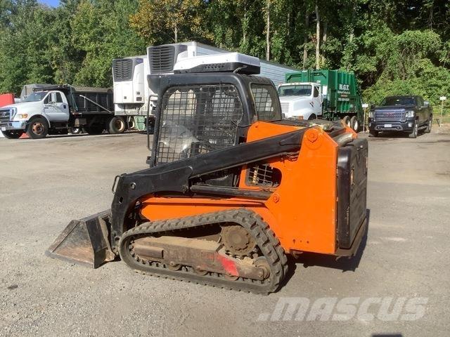 Bobcat T450 Lietoti riteņu kompaktiekrāvēji