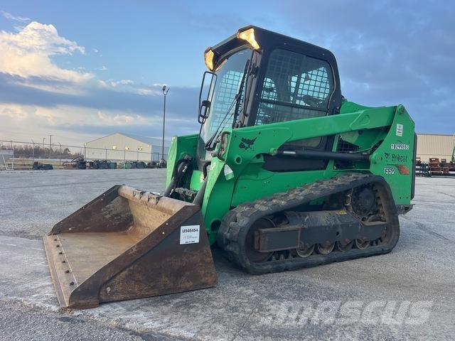 Bobcat T550 Lietoti riteņu kompaktiekrāvēji