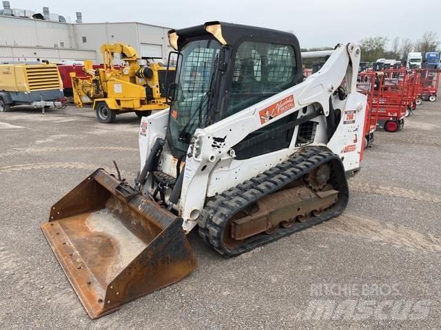 Bobcat T590 Lietoti riteņu kompaktiekrāvēji